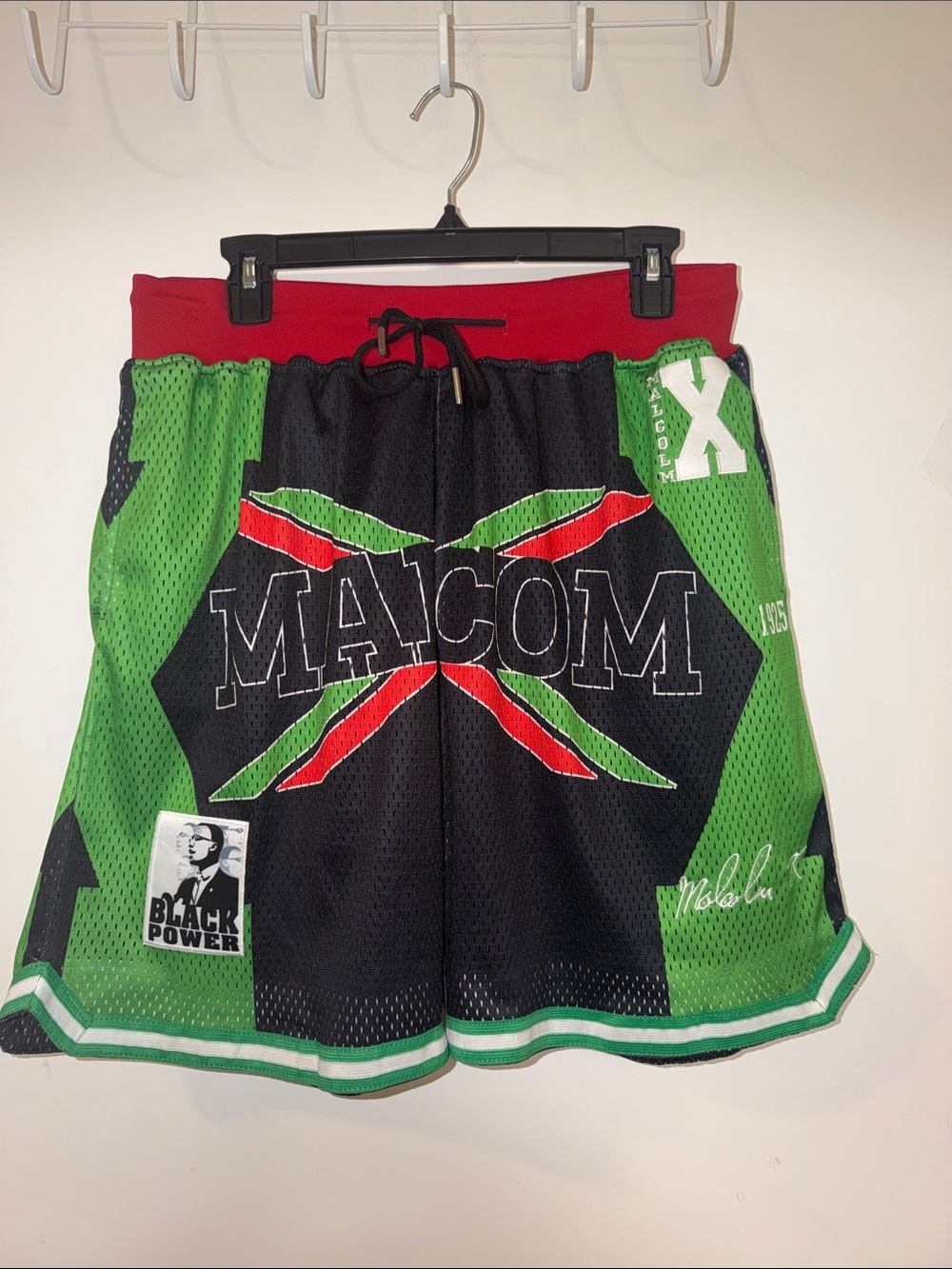 ✊🏾🩳✊🏾 Malcolm X Athletic Mesh Shorts in Black, Green & Red - M